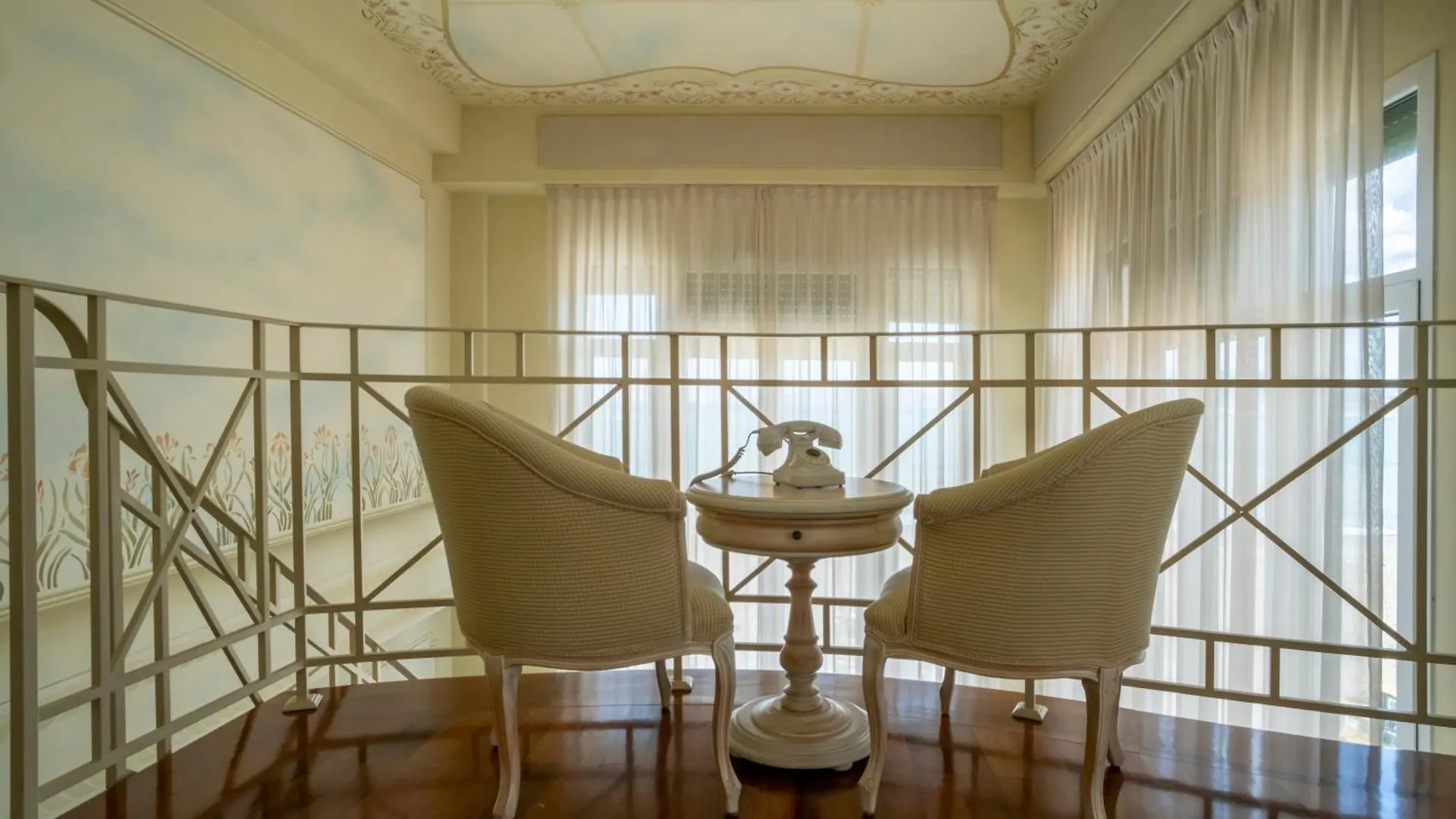 Suite Hotel Nettuno Sestri Levante 4*,