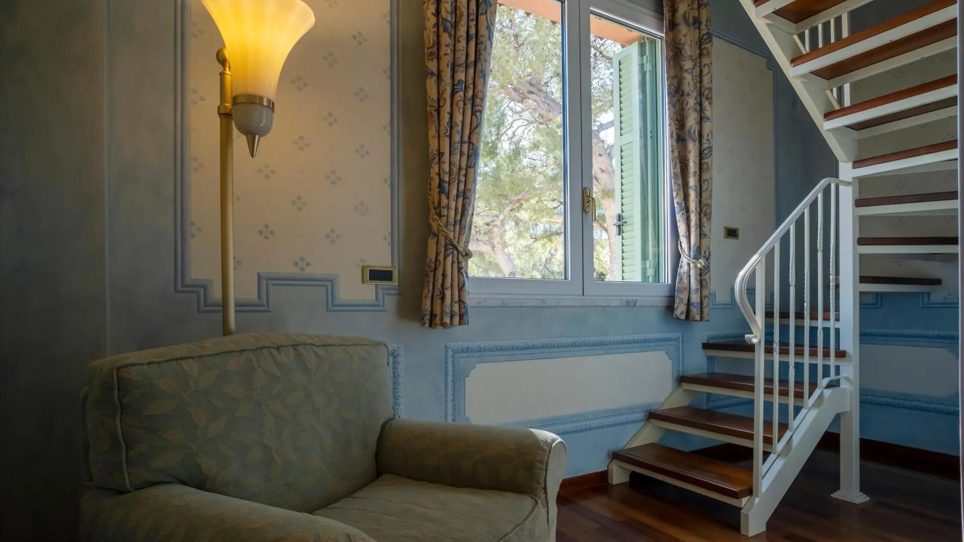 Suite Hotel Nettuno Sestri Levante 4*,