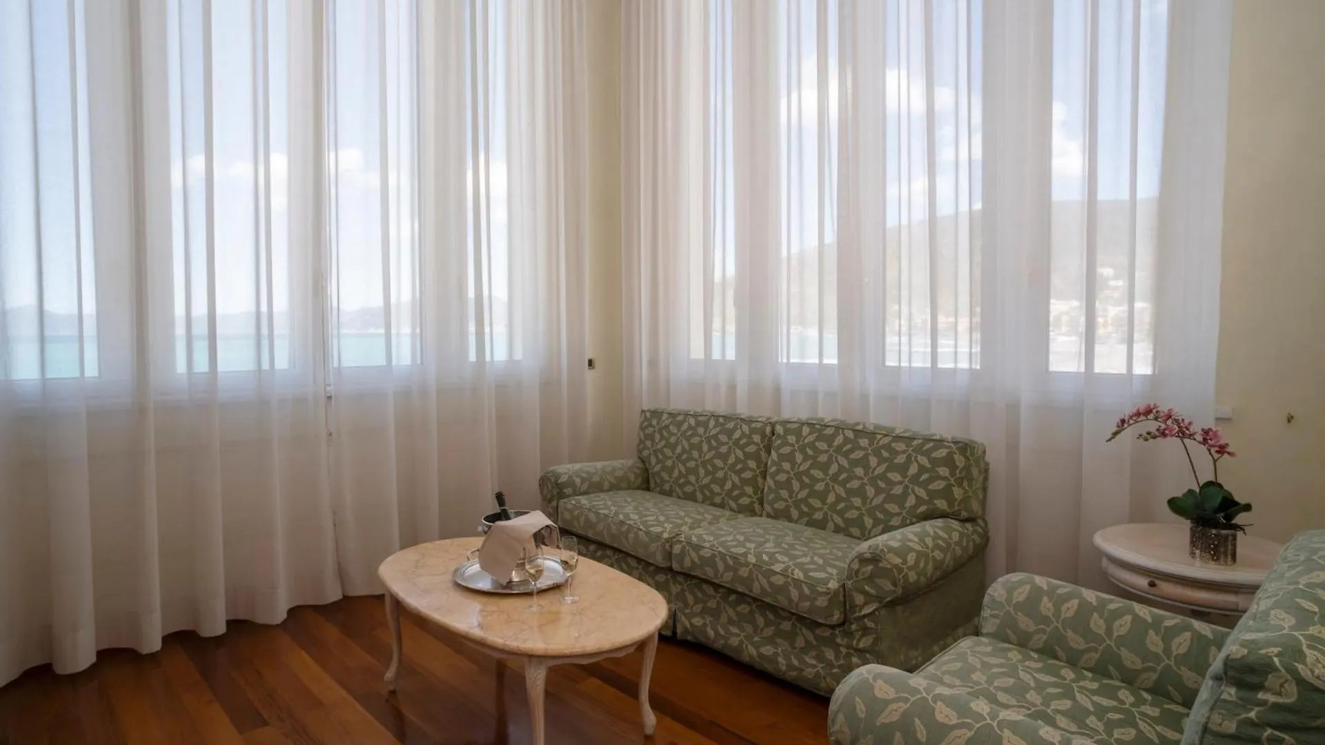 Suite Hotel Nettuno Sestri Levante