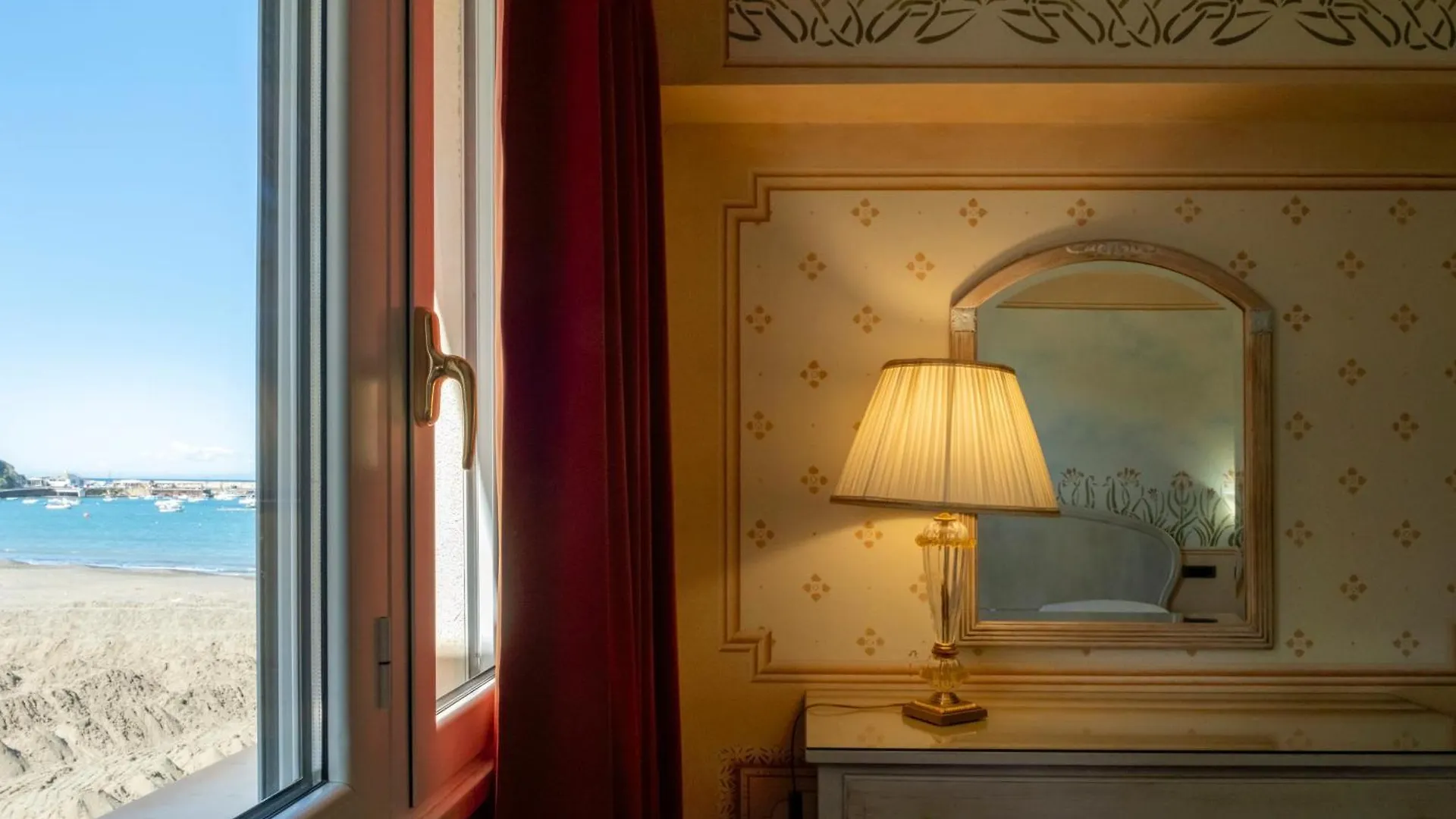 Suite Hotel Nettuno Sestri Levante Italy
