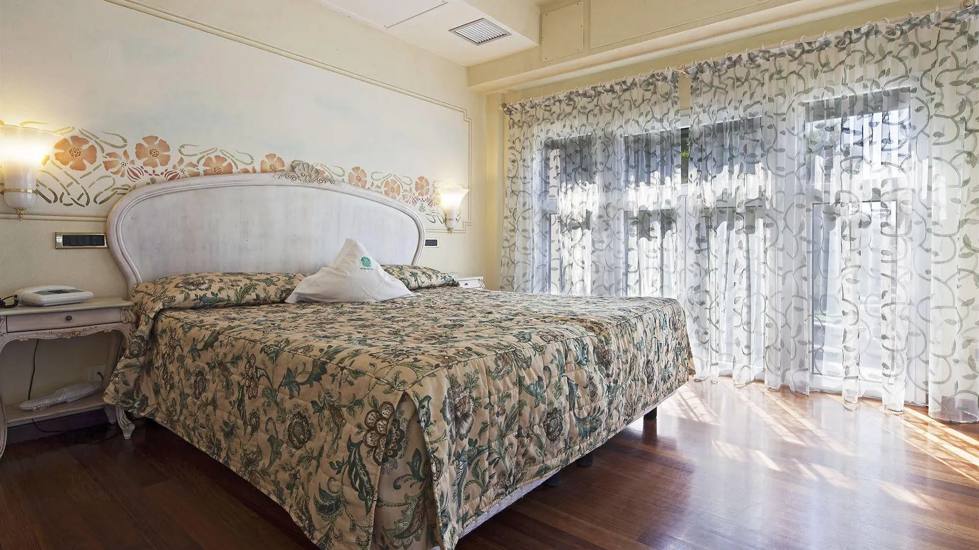 Suite Hotel Nettuno Sestri Levante